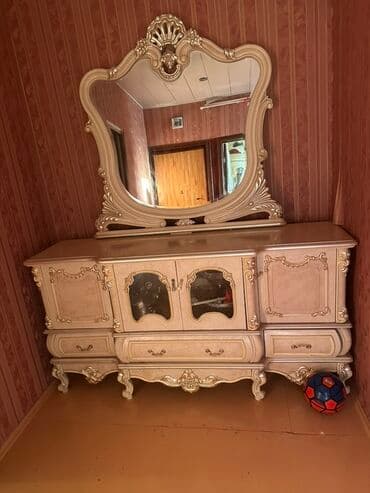 Açılan, 4 qapılı Düz dolab, Servant lalafo.az -da Açılan, 4 qapılı Düz dolab, Servant