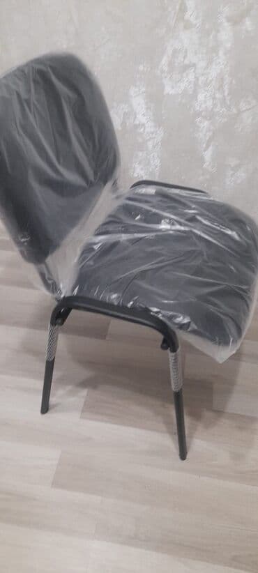 Stul oturacaq iso Ofis/stul – yumşaq oturacaq və söykənəcəkli, qara lalafo.az -da Stul oturacaq iso Ofis/stul – yumşaq oturacaq və söykənəcəkli, qara