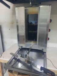 Dönər aparatı satılır 2 ədəd var biri 400azn tokla kşləyir.ünvan lalafo.az -da Dönər aparatı satılır 2 ədəd var biri 400azn tokla kşləyir.ünvan