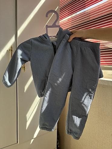Uşaq üçün 2 hissəli dəst – kapüşonlu jaket və şalvar - Rəng: boz-mavi lalafo.az -da Uşaq üçün 2 hissəli dəst – kapüşonlu jaket və şalvar - Rəng: boz-mavi
