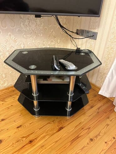 Düz TV altlığı, Polkalı, Şüşəli lalafo.az -da Düz TV altlığı, Polkalı, Şüşəli