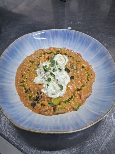 (Aşbaz işi axtarıram). 3ildi avropa mətbəx də işdiyirəm hər cürə lalafo.az -da (Aşbaz işi axtarıram). 3ildi avropa mətbəx də işdiyirəm hər cürə