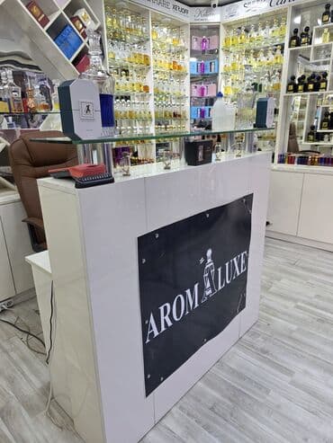 Офисные шкафы: Б/у, Для директора, Квадратный стол at lalafo.az — 1 Офисные шкафы: Б/у, Для директора, Квадратный стол — 1