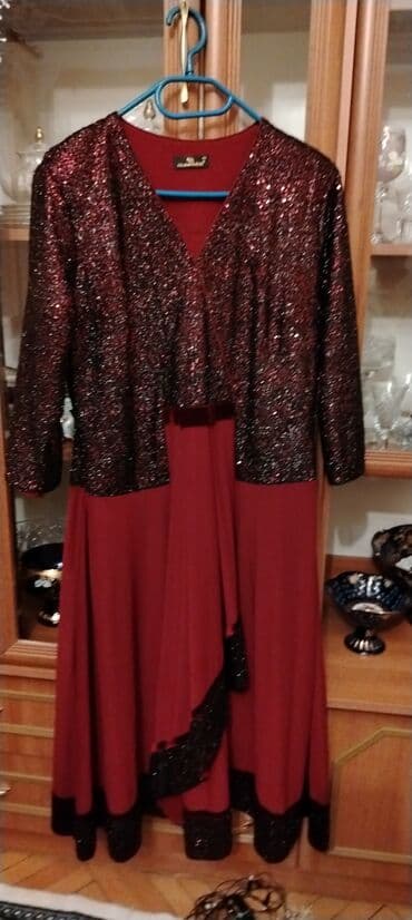 Don əla vəziyyətdədir.180 manata alınıb.1 dəfə geyinilib.Qiyməti 60 lalafo.az -da Don əla vəziyyətdədir.180 manata alınıb.1 dəfə geyinilib.Qiyməti 60