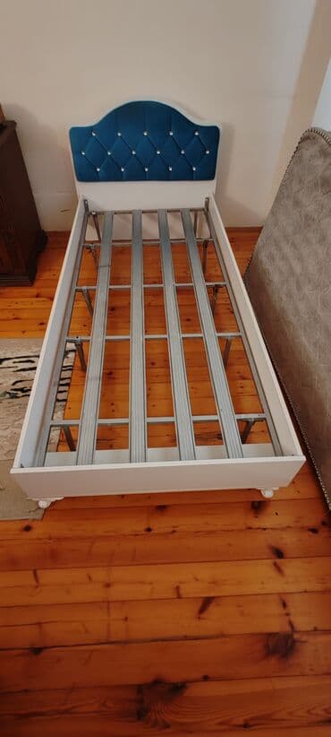 Təknəfərlik çarpayı, Bazasız, Matras ilə, Siyirməsiz lalafo.az -da Təknəfərlik çarpayı, Bazasız, Matras ilə, Siyirməsiz