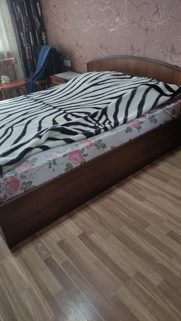 2 neferlik taxt + matras
+tumba satiram
isteyen olsa elaqe saxlasin lalafo.az -da 2 neferlik taxt + matras
+tumba satiram
isteyen olsa elaqe saxlasin