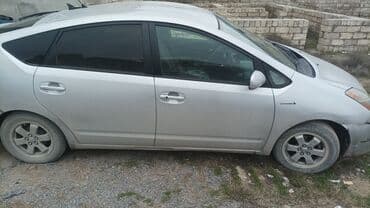 Toyota Prius (2-ci nəsil) hibrid hetçbek - Gümüşü rəng, 5 qapı - lalafo.az -da Toyota Prius (2-ci nəsil) hibrid hetçbek - Gümüşü rəng, 5 qapı -