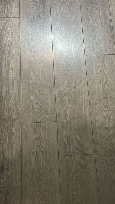 70 kv laminat kv. 5 Azn. Unvan Baki. Shirin x lalafo.az -da 70 kv laminat kv. 5 Azn. Unvan Baki. Shirin x