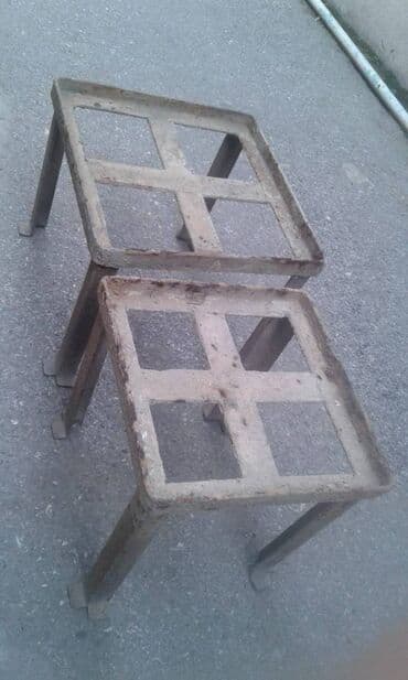 Metal ayaqaltılar satılır. Eni 24 sm, uzunluğu 24 sm hündürlüyü 20 sm lalafo.az -da Metal ayaqaltılar satılır. Eni 24 sm, uzunluğu 24 sm hündürlüyü 20 sm