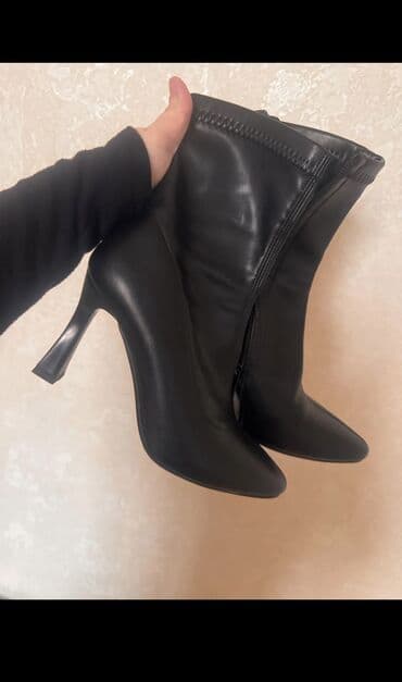 Ölçü: 37, rəng - Qara, Yeni lalafo.az -da Ölçü: 37, rəng - Qara, Yeni