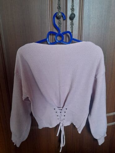 Pudra çalarında, trikotaj qadın sviteri. - Material: yumşaq, elastik lalafo.az -da Pudra çalarında, trikotaj qadın sviteri. - Material: yumşaq, elastik