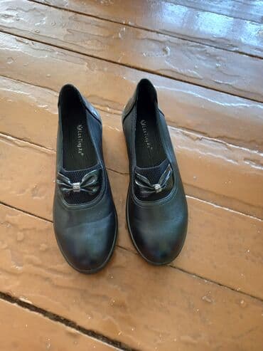 Tuflilər, Ölçü: 39, rəng - Qara, İşlənmiş lalafo.az -da Tuflilər, Ölçü: 39, rəng - Qara, İşlənmiş