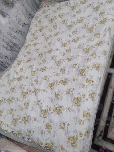 Tek neferlik edyaldı nazikdi xırda naxışlarla sırılb 10m lalafo.az -da Tek neferlik edyaldı nazikdi xırda naxışlarla sırılb 10m