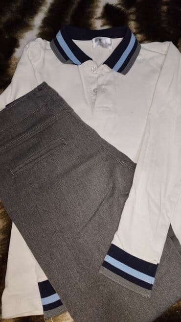 Məktəb forması. Oğlan uşağı üçün. 1-ci sinif üçün. Polo və şalvar lalafo.az -da Məktəb forması. Oğlan uşağı üçün. 1-ci sinif üçün. Polo və şalvar