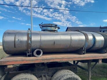 Карбюраторы: Pirsepin usdunde 3 eded 3ton 800 litrlik nerjaveyka süd,caxr,ve s at lalafo.az — 2 Карбюраторы: Pirsepin usdunde 3 eded 3ton 800 litrlik nerjaveyka süd,caxr,ve s — 2