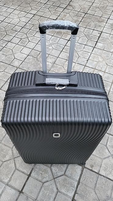 Türki̇yə i̇stehsali böyük ölçülü (76×54×33) çemodan. Yeni̇di̇r. Açilib lalafo.az -da Türki̇yə i̇stehsali böyük ölçülü (76×54×33) çemodan. Yeni̇di̇r. Açilib