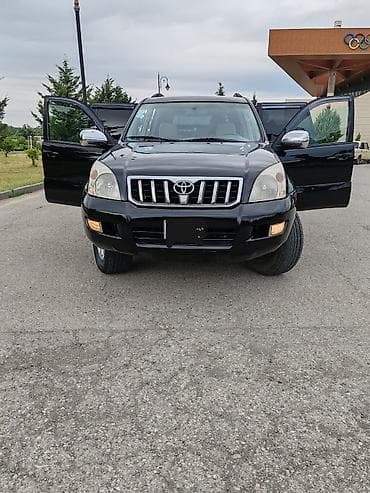 Toyota Land Cruiser Prado (120 seriyası) – qara rəngli tam ölçülü SUV lalafo.az -da Toyota Land Cruiser Prado (120 seriyası) – qara rəngli tam ölçülü SUV