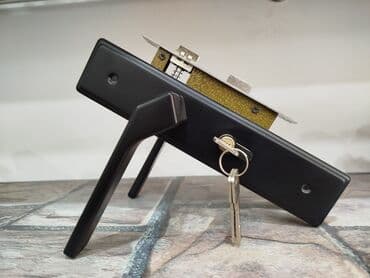 Qapı üçün mexanizmalı dəst – qolu, kilid korpusu və açarları ilə - lalafo.az -da Qapı üçün mexanizmalı dəst – qolu, kilid korpusu və açarları ilə -