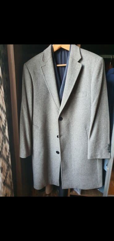 Tam təzədir. italyadan alınıb. Ölçüdü 52 lalafo.az -da Tam təzədir. italyadan alınıb. Ölçüdü 52