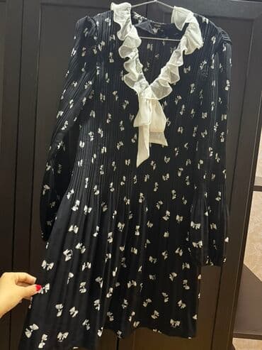 MAJE! ORGINAL!
500 azn alinib 1 defe geyinilib!
100 azn satilir lalafo.az -da MAJE! ORGINAL!
500 azn alinib 1 defe geyinilib!
100 azn satilir