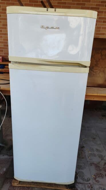 Islek soyuducu satilir rus istehsali unvan Bine qedebesi 0555999988 lalafo.az -da Islek soyuducu satilir rus istehsali unvan Bine qedebesi 0555999988