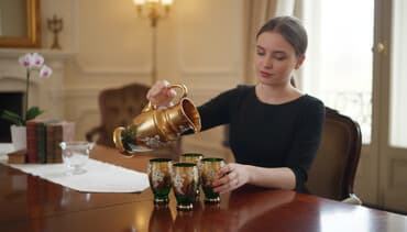 Məhsul: Boyalı bədii şüşə-serviz dəsti Tərkib: - Qızılı tonlarda lalafo.az -da Məhsul: Boyalı bədii şüşə-serviz dəsti Tərkib: - Qızılı tonlarda