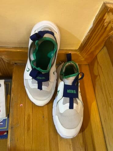 Məhsul: Nike uşaq idman ayaqqabısı - Model: slip-on tipli, bağcığı lalafo.az -da Məhsul: Nike uşaq idman ayaqqabısı - Model: slip-on tipli, bağcığı