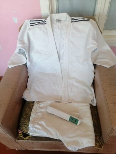 Dəbilqələr: Salam aleykum Oglan ve qiz uşaqlari ucun az işlenmiş Cüdo ve karate lalafo.az -da — 2 Dəbilqələr: Salam aleykum Oglan ve qiz uşaqlari ucun az işlenmiş Cüdo ve karate — 2