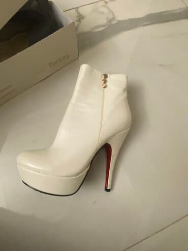 Ölçü: 38, rəng - Ağ, Yeni lalafo.az -da Ölçü: 38, rəng - Ağ, Yeni