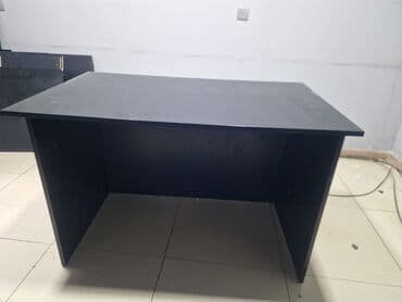 Qara iş masası - Material: laminat/MDF tipli taxta - Rəng: mat qara - lalafo.az -da Qara iş masası - Material: laminat/MDF tipli taxta - Rəng: mat qara -