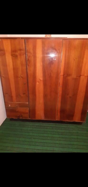 Açılan, 3 qapılı Düz dolab, Qarderob, paltar dolabı lalafo.az -da Açılan, 3 qapılı Düz dolab, Qarderob, paltar dolabı