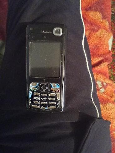 Klassik düyməli mobil telefon - Qara korpus, ön paneldə ekran və T9 lalafo.az -da Klassik düyməli mobil telefon - Qara korpus, ön paneldə ekran və T9