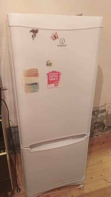 İşlənmiş 2 qapılı Soyuducu Satılır, rəng - Ağ, Təkərli lalafo.az -da İşlənmiş 2 qapılı Soyuducu Satılır, rəng - Ağ, Təkərli