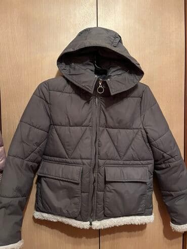 Qışlıq kapüşonlu qız jaketi - Rəng: tünd boz - İsti, yüngül şişmə lalafo.az -da Qışlıq kapüşonlu qız jaketi - Rəng: tünd boz - İsti, yüngül şişmə