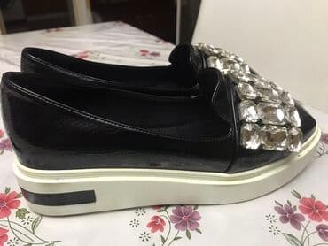 Ölçü: 39, rəng - Qara, İşlənmiş lalafo.az -da Ölçü: 39, rəng - Qara, İşlənmiş