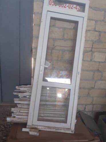 Plastik (PVC) giriş qapısı və üst transom şüşə bölməsi şüşəli qapı lalafo.az -da Plastik (PVC) giriş qapısı və üst transom şüşə bölməsi şüşəli qapı