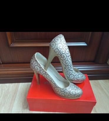 Tuflilər, Ölçü: 39, rəng - Sarı, Yeni lalafo.az -da Tuflilər, Ölçü: 39, rəng - Sarı, Yeni