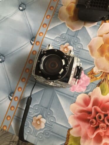 Salam Birdene batareasi yoxdu su kecirmez korpusu ve kamerasi yaxwi lalafo.az -da Salam Birdene batareasi yoxdu su kecirmez korpusu ve kamerasi yaxwi