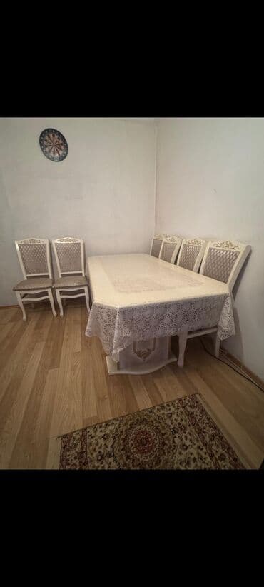 Qonaq otağı üçün, İşlənmiş, 6 stul lalafo.az -da Qonaq otağı üçün, İşlənmiş, 6 stul