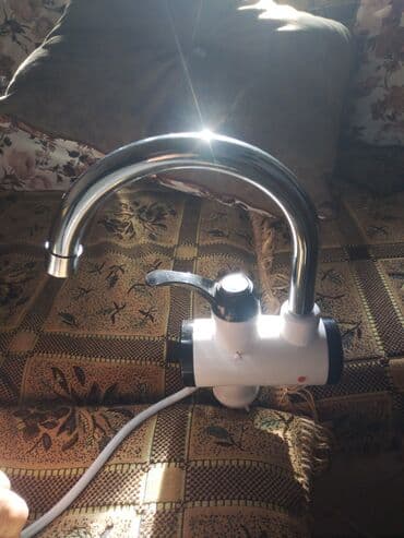 Elektrikli ani su qızdırıcılı mətbəx qarışdırıcısı (kran) - Tip lalafo.az -da Elektrikli ani su qızdırıcılı mətbəx qarışdırıcısı (kran) - Tip