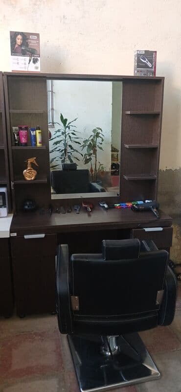 Peşəkar bərbər/kosmetologiya üçün iş yeri dəsti - Geniş divar güzgülü lalafo.az -da Peşəkar bərbər/kosmetologiya üçün iş yeri dəsti - Geniş divar güzgülü