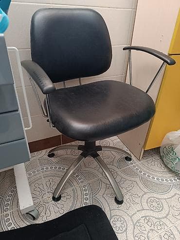 Ofis/kreslo stulu – - Material: qara süni dəri oturacaq və arxa hissə lalafo.az -da Ofis/kreslo stulu – - Material: qara süni dəri oturacaq və arxa hissə