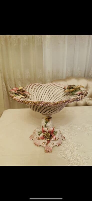 35 sm Italya istehsalı Capademonte firmasinin meyve qabısı satılır lalafo.az -da 35 sm Italya istehsalı Capademonte firmasinin meyve qabısı satılır