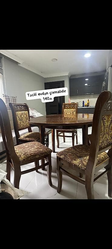 Qonaq otağı üçün, İşlənmiş, Dördbucaq masa, 6 stul lalafo.az -da Qonaq otağı üçün, İşlənmiş, Dördbucaq masa, 6 stul
