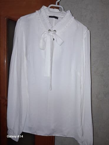 Türkiyə Kapalıçarşıdan alınıb. Sadəcə ölçüsü kiçik olduğu üçün lalafo.az -da Türkiyə Kapalıçarşıdan alınıb. Sadəcə ölçüsü kiçik olduğu üçün