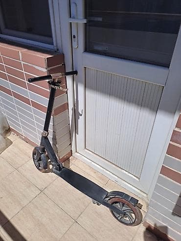 Skuter kiçilir böyüyür uzunluğu ama bağlanmış normal veziyyetde qiriq at lalafo.az Skuter kiçilir böyüyür uzunluğu ama bağlanmış normal veziyyetde qiriq