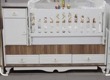 Oğlan və qız üçün, İşlənmiş, Dördbucaq, Beşik, Dəstsiz, Matras ilə, Yellənmə mexanizm ilə lalafo.az -da Oğlan və qız üçün, İşlənmiş, Dördbucaq, Beşik, Dəstsiz, Matras ilə, Yellənmə mexanizm ilə