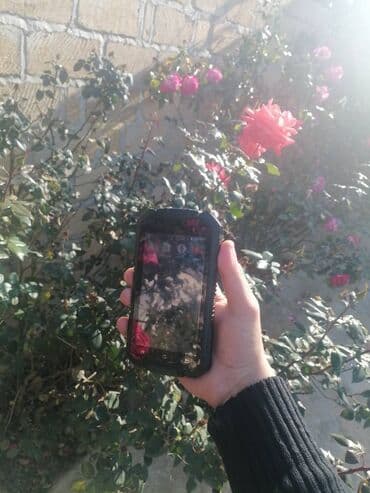 Salam telefon Land Rover Aftomobil zavoduna aid telefondur Rang Rover lalafo.az -da — 12 Salam telefon Land Rover Aftomobil zavoduna aid telefondur Rang Rover — 12