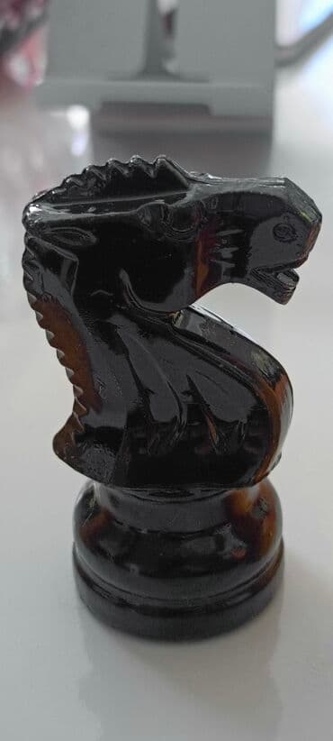 Dəbilqələr: Şəxsi kolleksiyadan.Ekskluziv-taxtanın iç tərəfində əfsanəvi Ukrayna lalafo.az -da — 31 Dəbilqələr: Şəxsi kolleksiyadan.Ekskluziv-taxtanın iç tərəfində əfsanəvi Ukrayna — 31