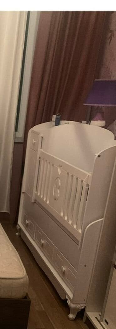 Oğlan və qız üçün, Dördbucaq, Beşik, Yellənmə mexanizmsiz lalafo.az -da Oğlan və qız üçün, Dördbucaq, Beşik, Yellənmə mexanizmsiz